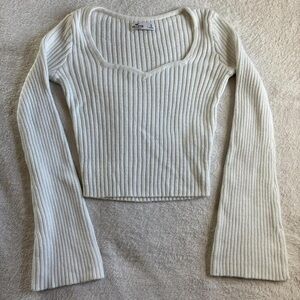 Hollister Cream V-Neck Sweater